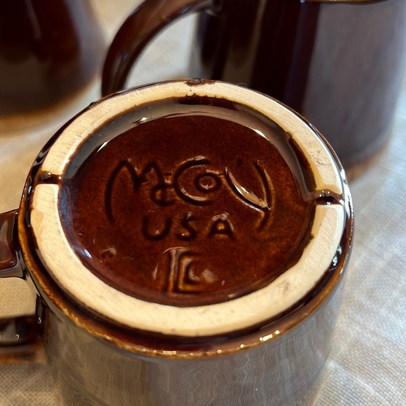 Vintage McCoy Pottery Brown Drip Glaze Mugs - Set of 4 - Picture 4 of 8